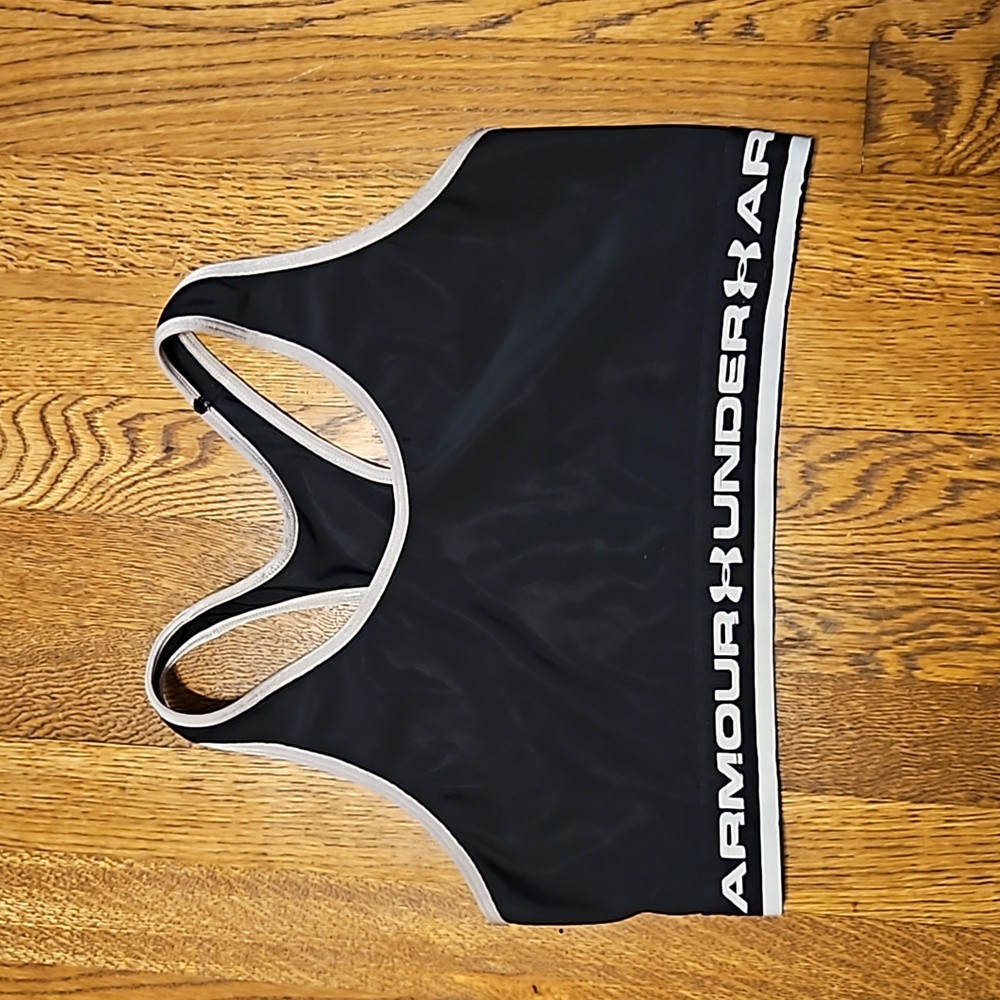 Under Armour sports bra M
